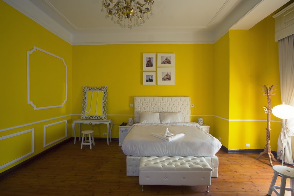 Tahrir Plaza Suites 39/57