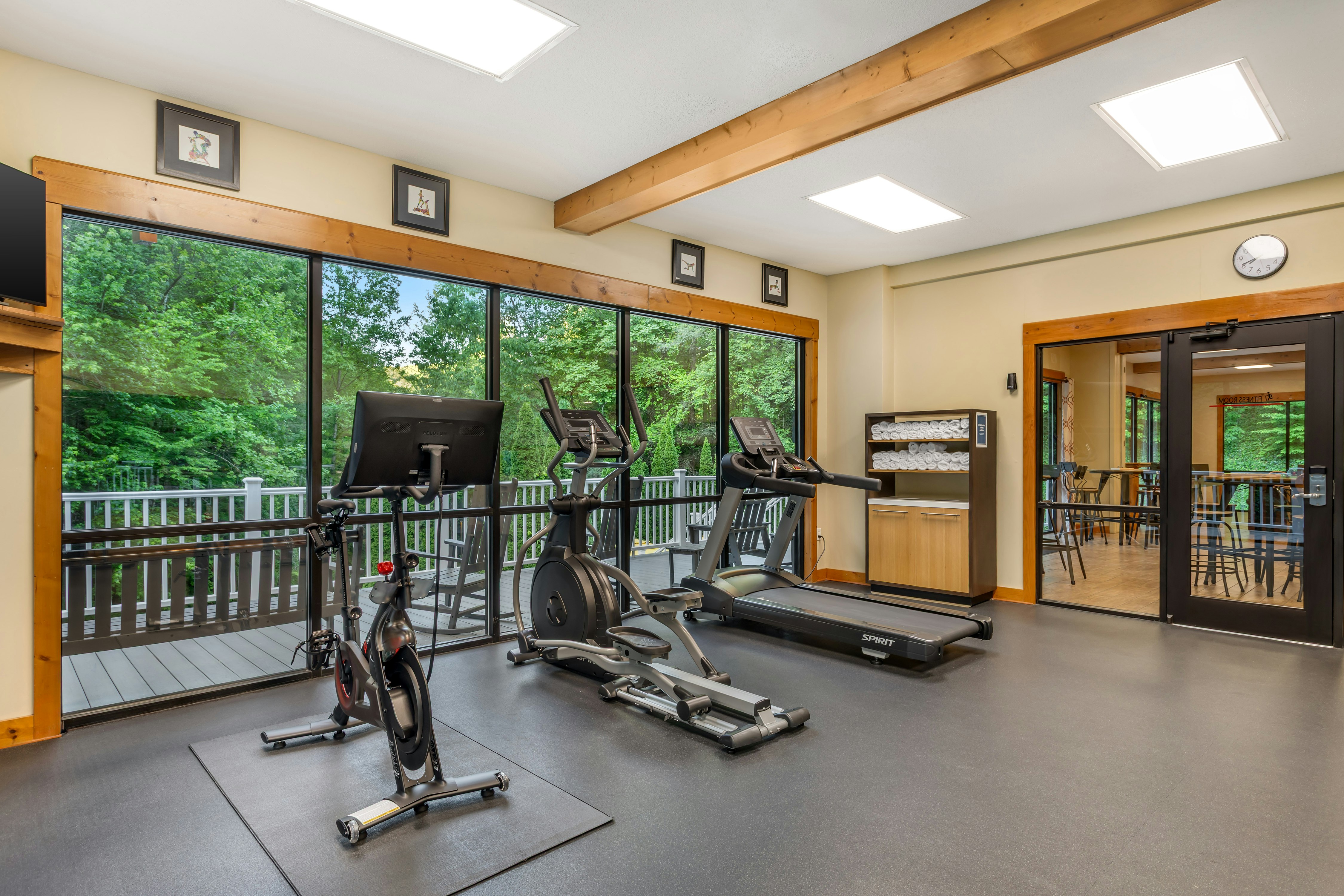 Hilton Vacation Club MountainLoft Gatlinburg 15/42