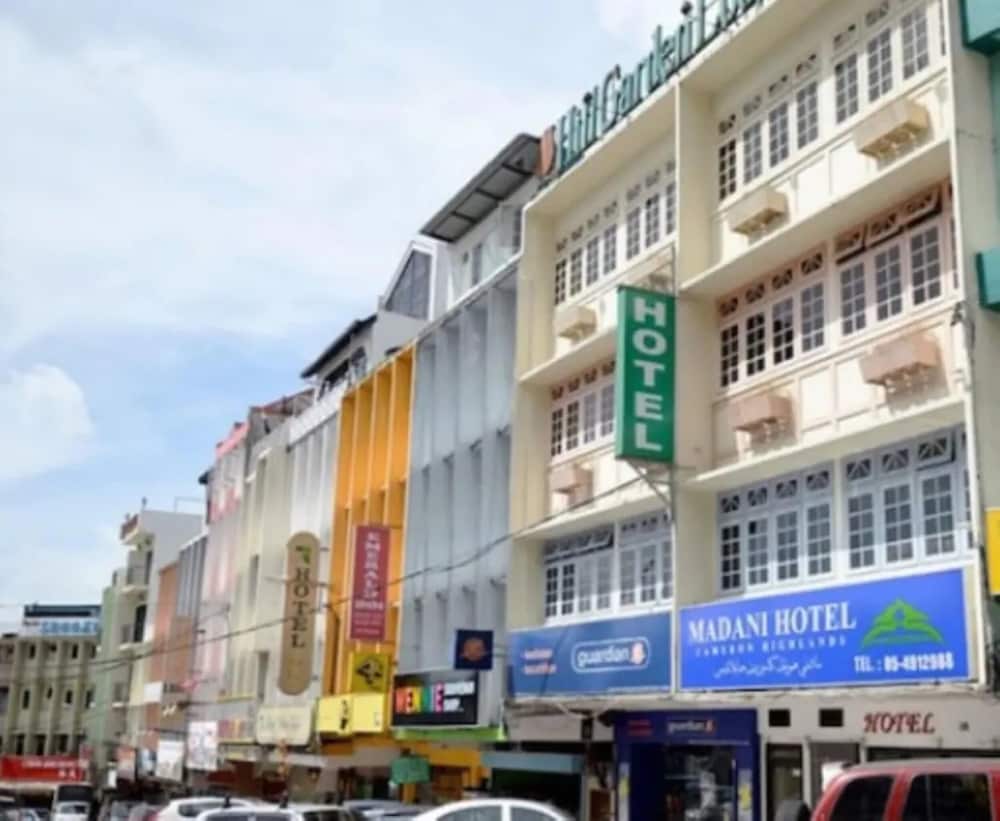 Madani Muslim Hotel 4/34