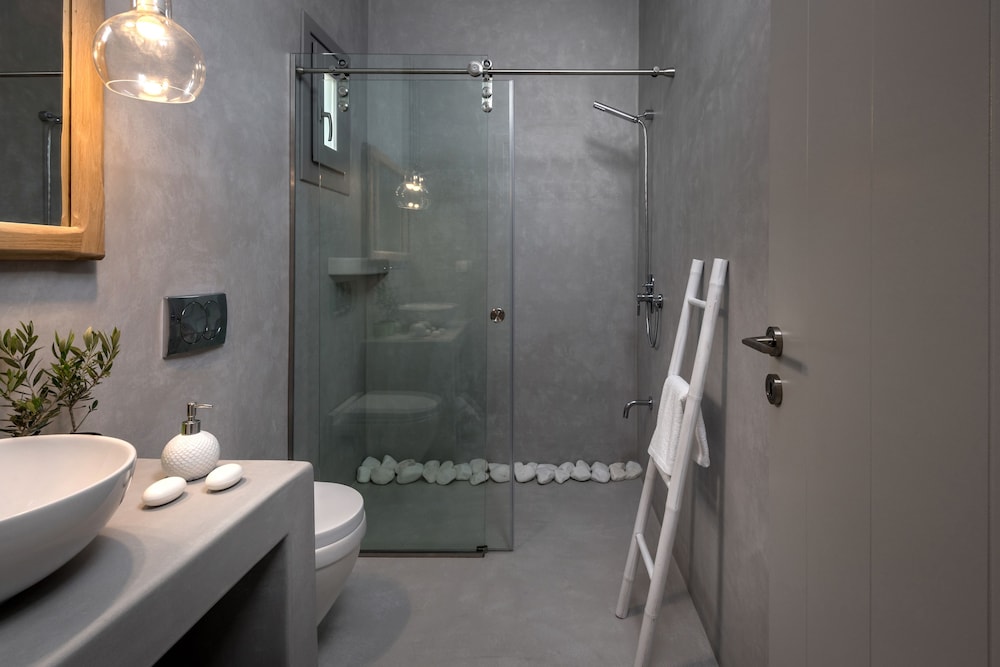 Seven Suites 46/50