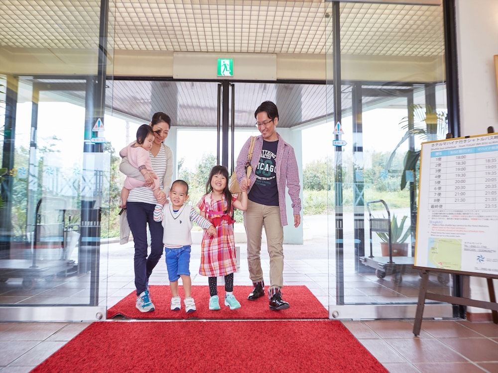 Lobby at Hotel Yugaf Inn Bise, MOTOBU - OKINAWA PREFECTURE