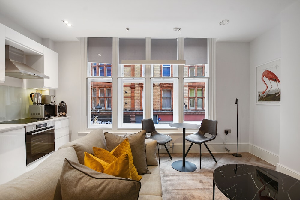 Victoria House by Aeria Apartments 40/48