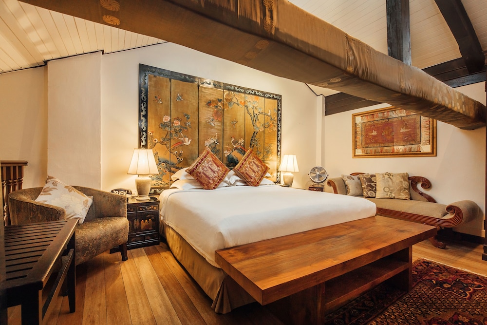 Duplex, King Bed