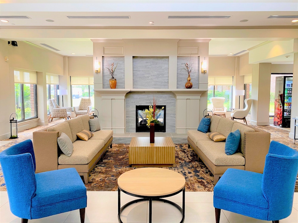 Hilton Garden Inn Houston-Sugar Land 30/42