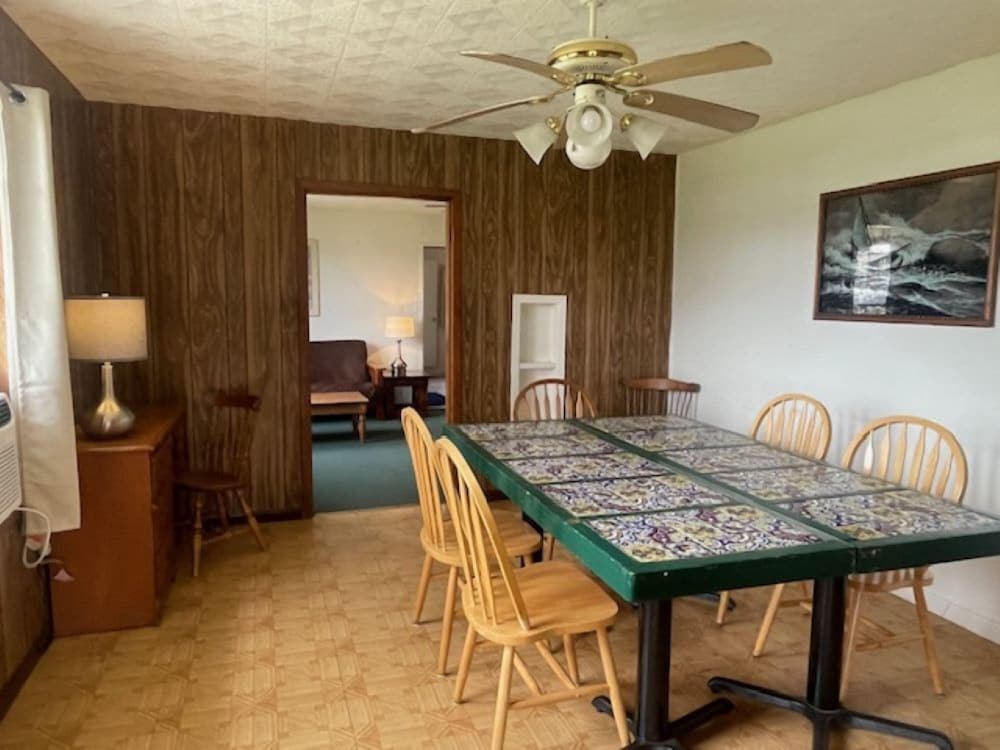 Thunderbird Resort & Event Center 60/80