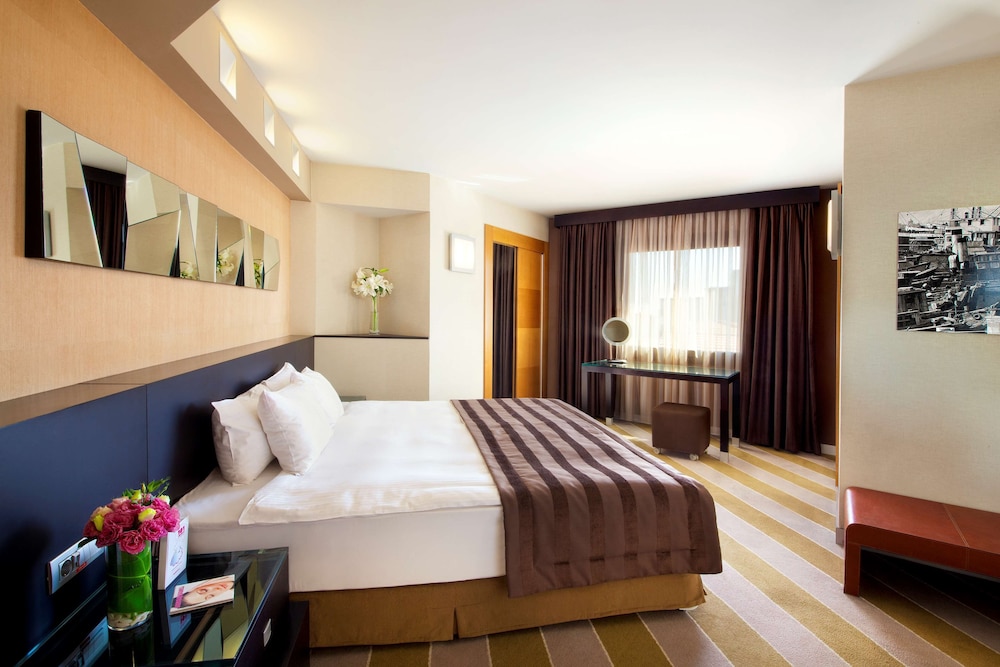 Point Hotel Taksim 25/68