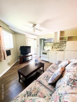 Lincoln Inn Fredericton 36/58