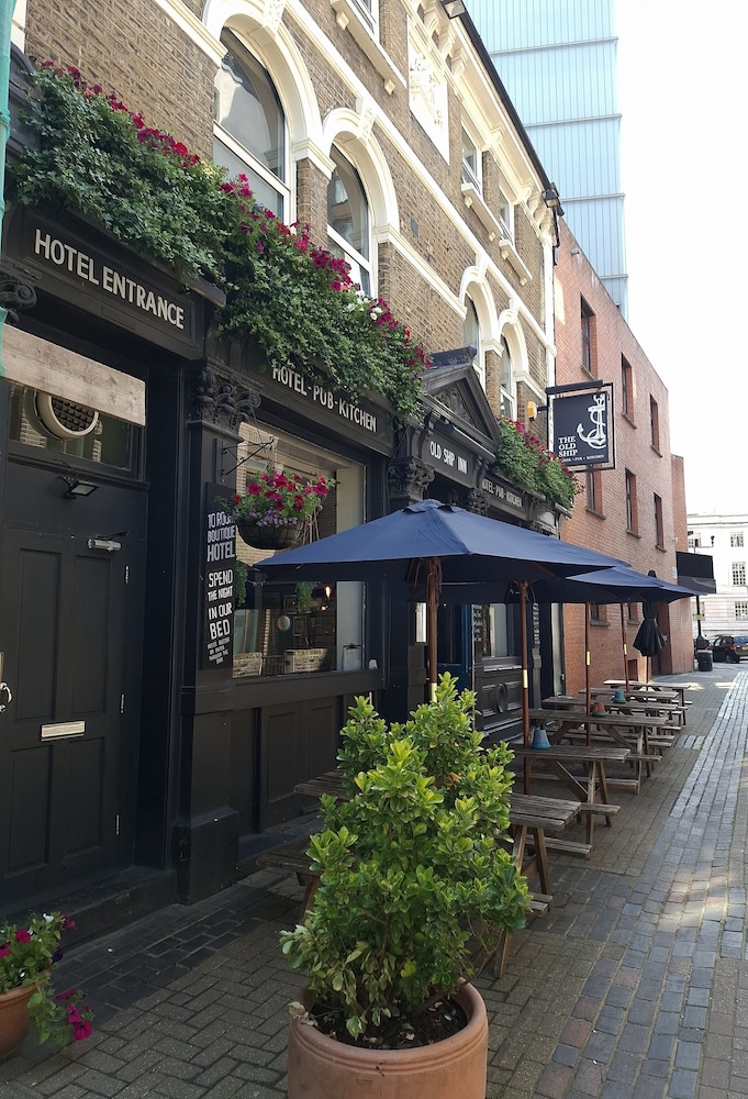 The Old Ship Inn Hackney 3/50