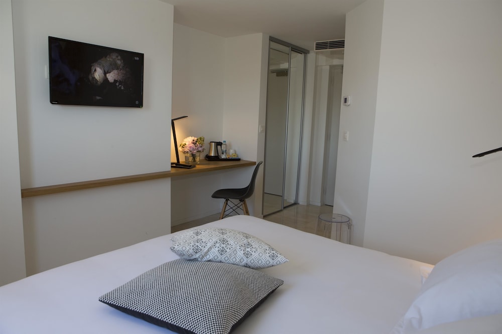 Hotel Alcyon 16/41