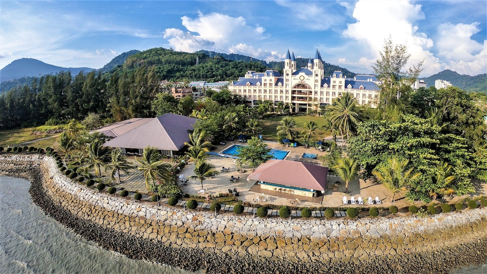 Bella Vista Waterfront Langkawi 61/70