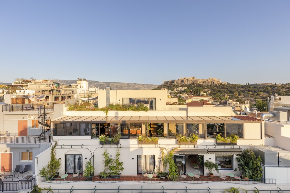 L'Avventura Athens 1/50