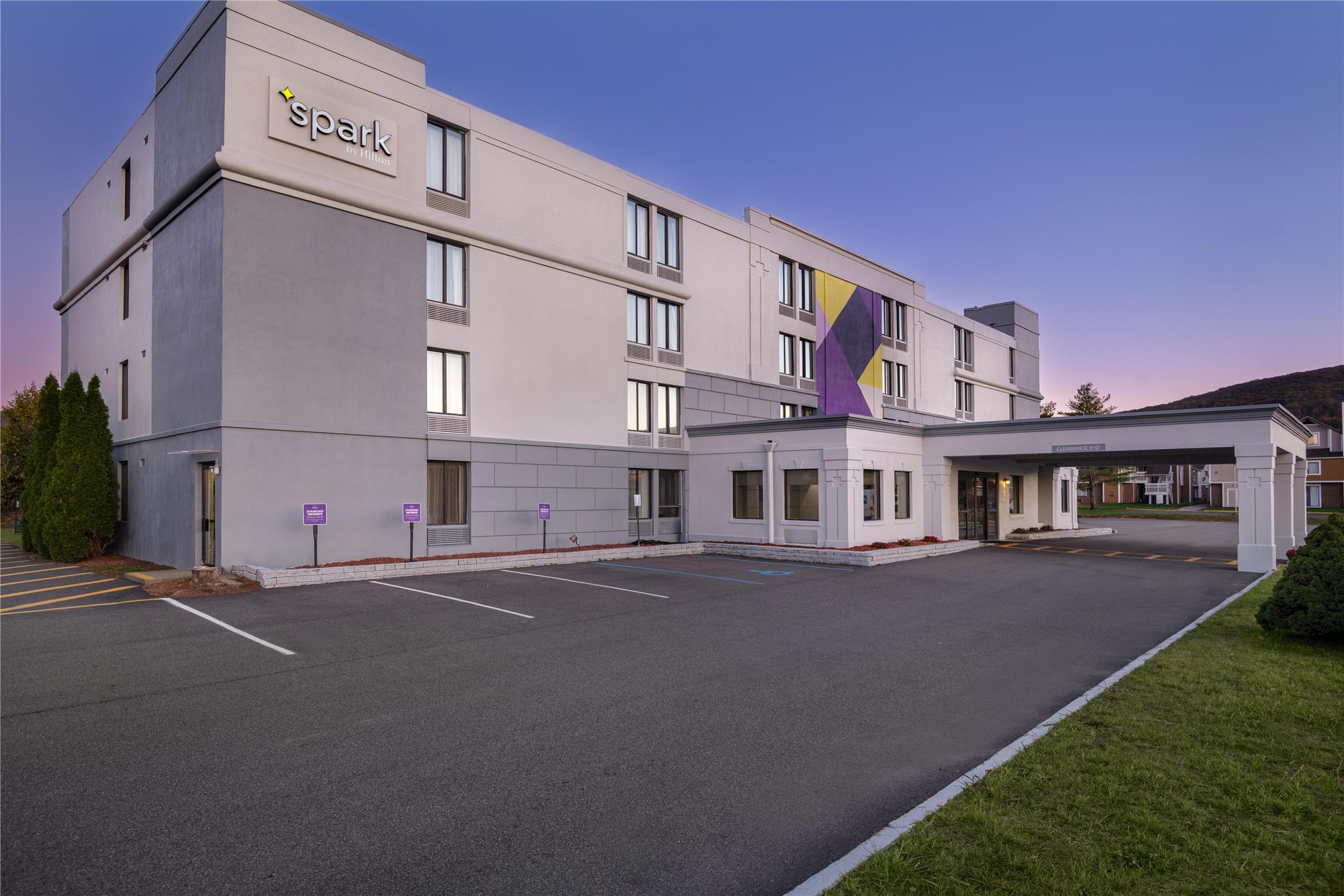 Spark by Hilton Fishkill 24/25