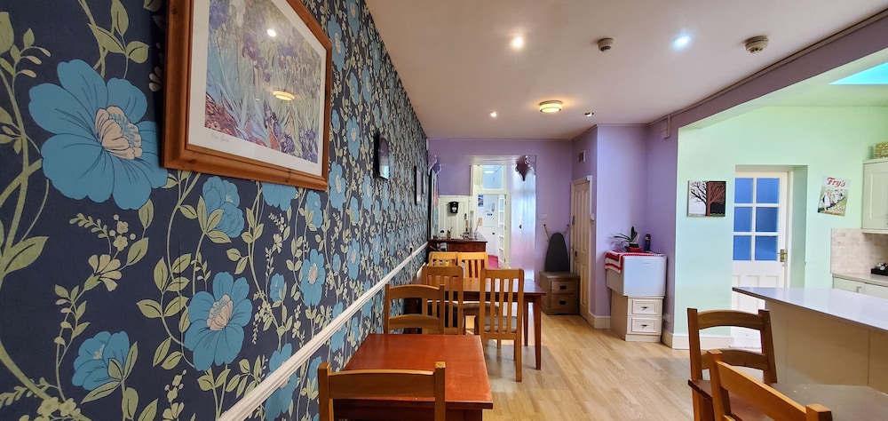 Diamonds Guest House 34/49