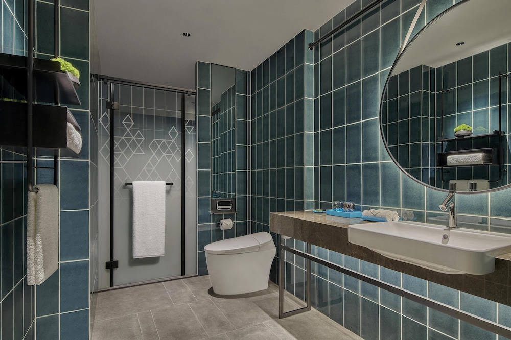 Hyatt Place Shanghai Lingang 45/47