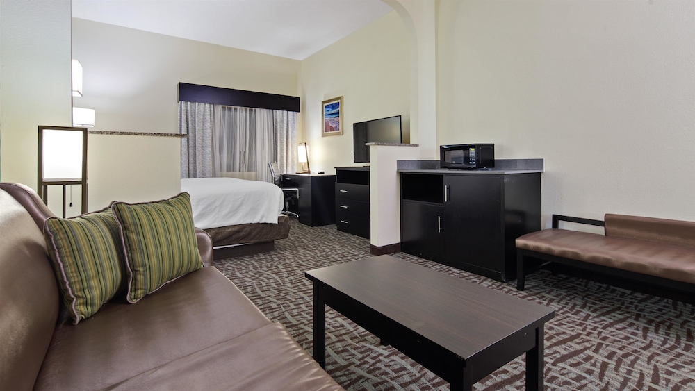 Best Western Mayport Inn & Suites 25/34