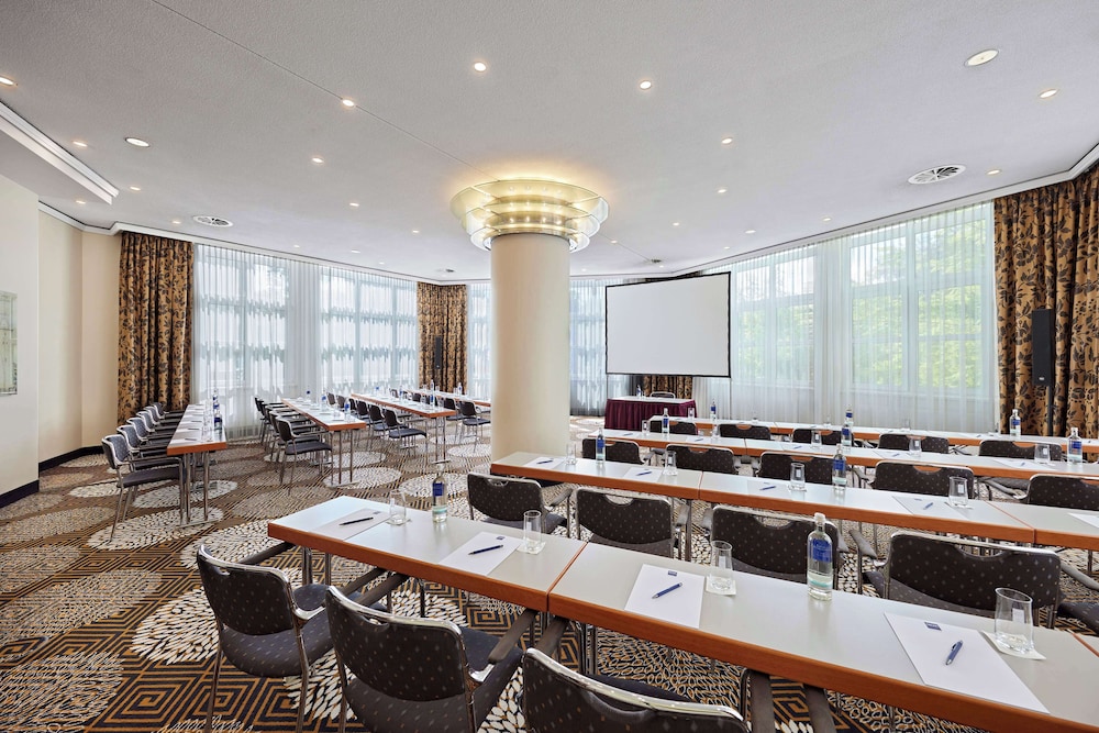 Dorint Hotel Esplanade Jena 56/58