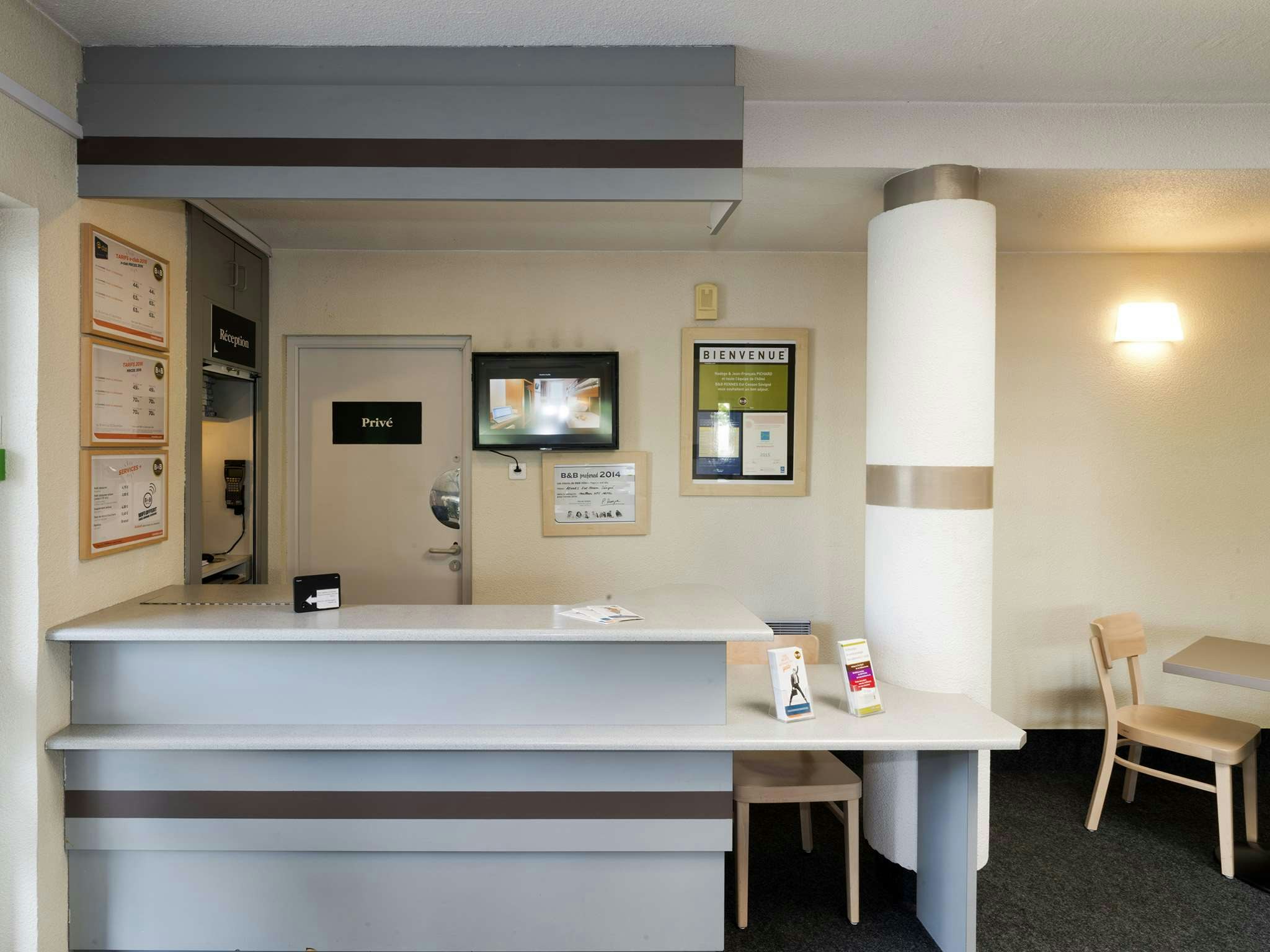 Lobby at B&B Hotel Rennes Est Cesson Sevigne, CESSON SEVIGNE