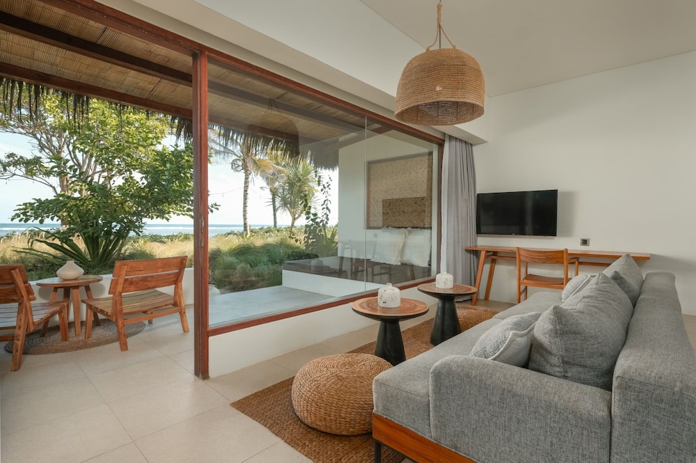 Amber Lombok Beach Resort 31/49