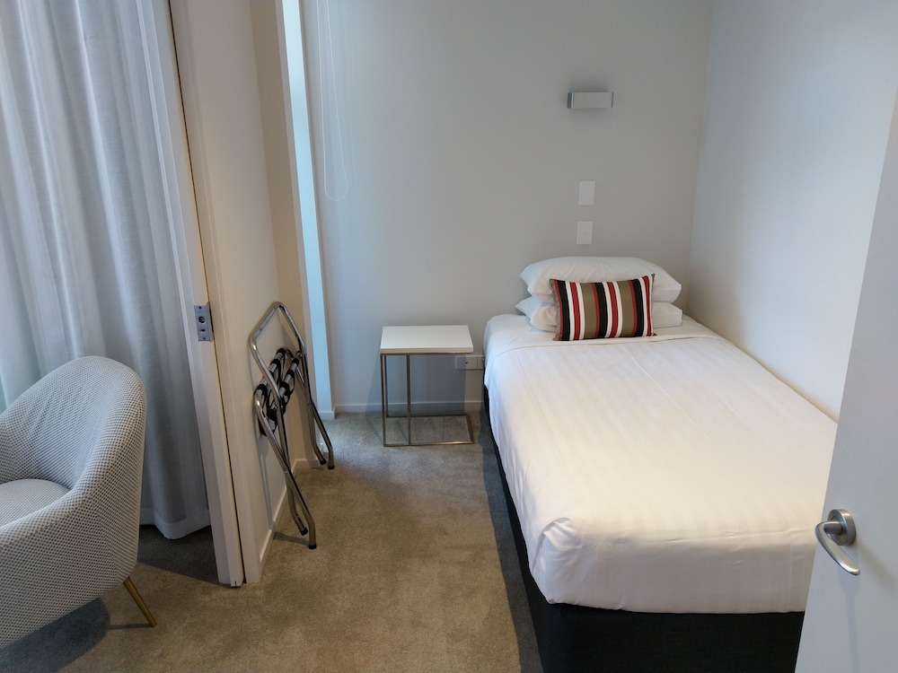 Marsden Suites Nautilus Orewa 35/59