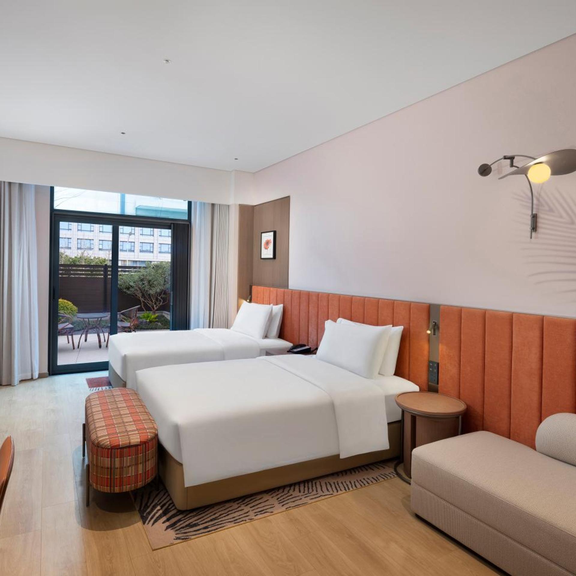 Hilton Garden Inn HuZhou Nanxun Water Town 8/36