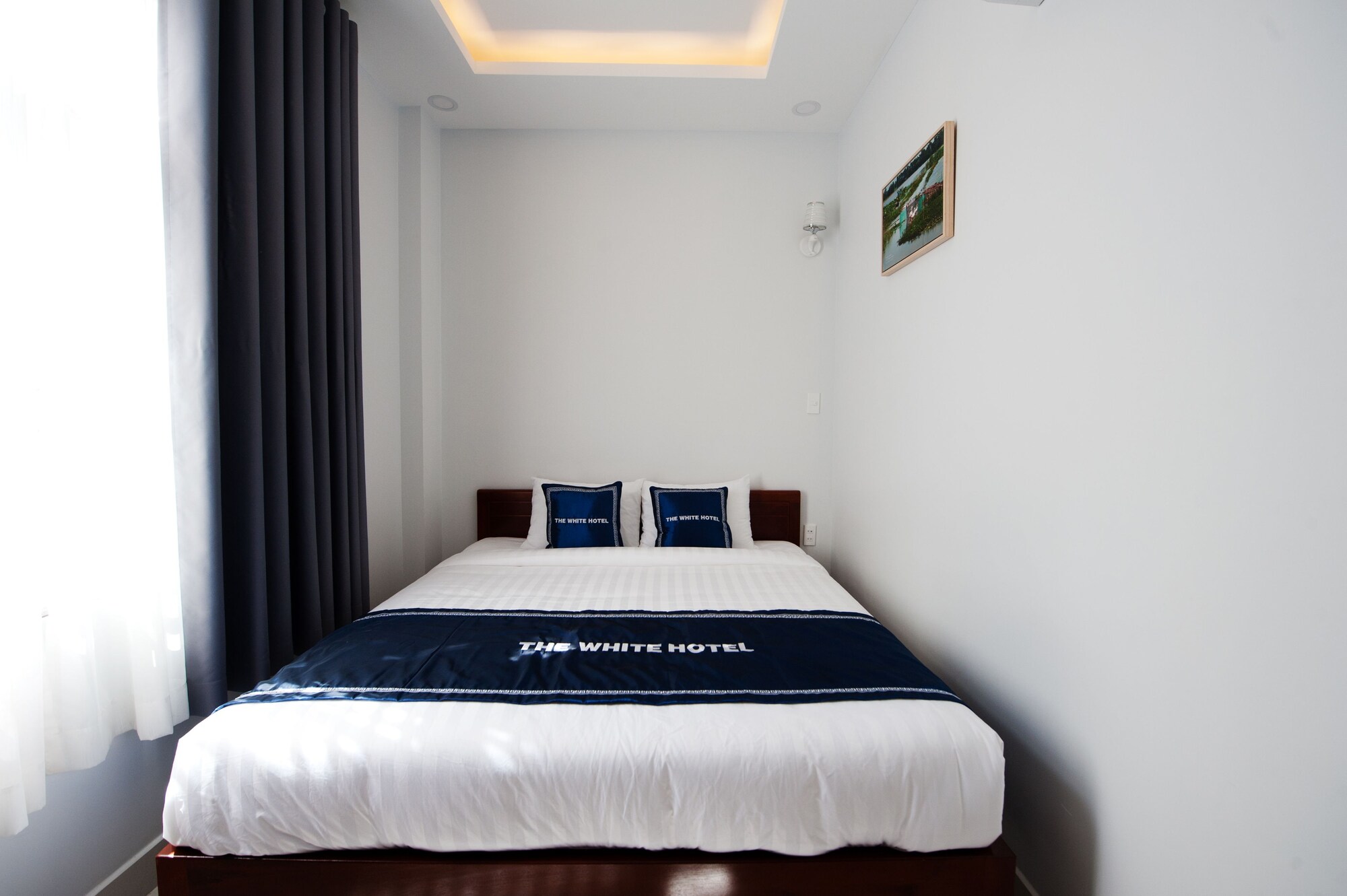 DELUXE, DOUBLE BED