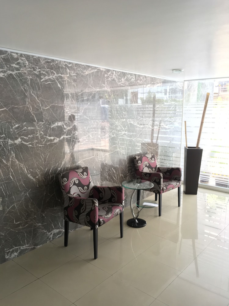 Grupo Kings Suites Chimborazo 567 20/23