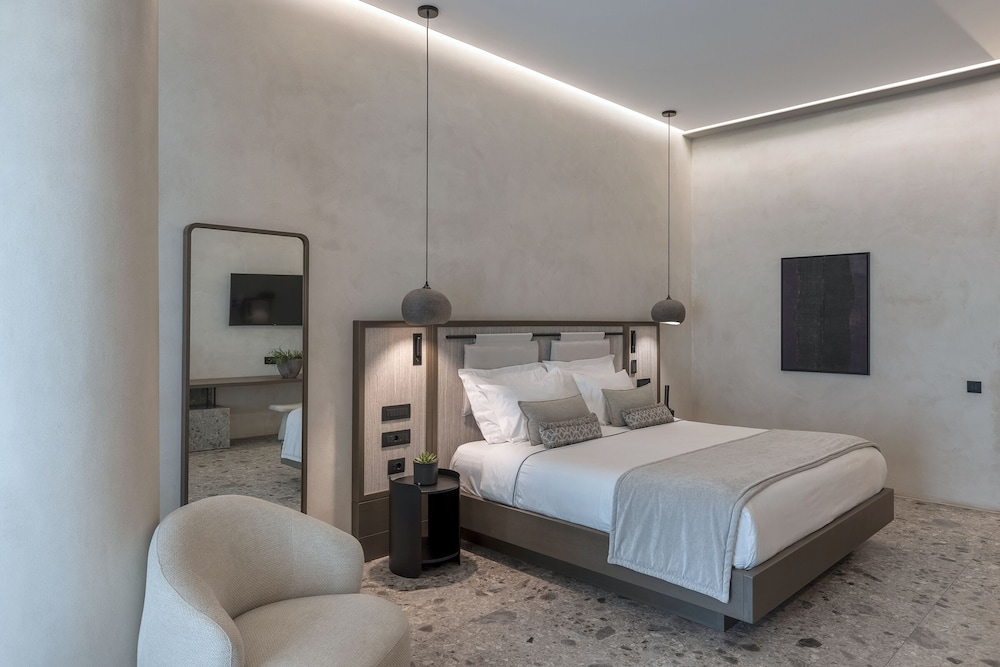 Aeonic Suites and Spa - Adults Only 7/50