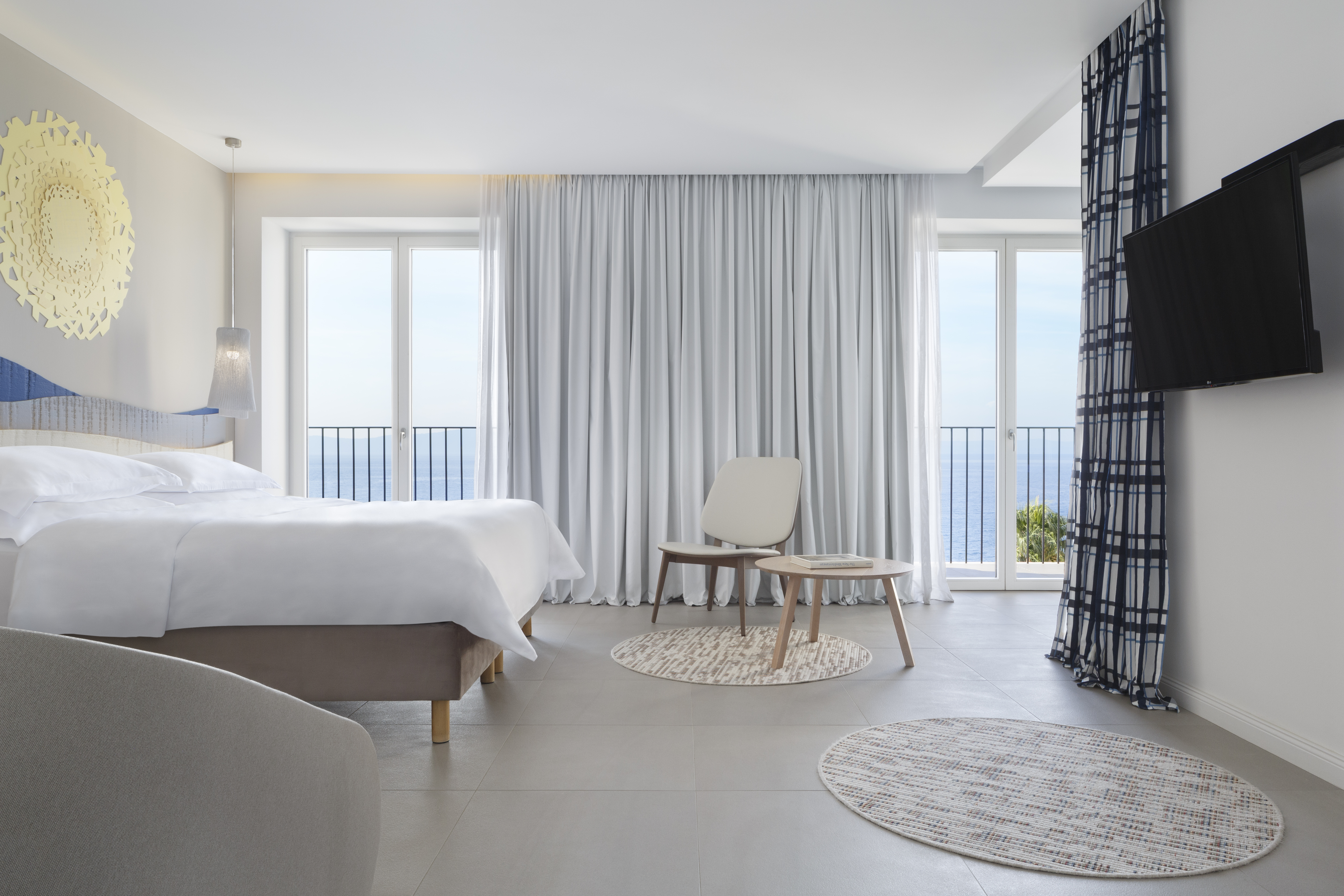 Junior Suite, Sea Side, Side, Balcony
