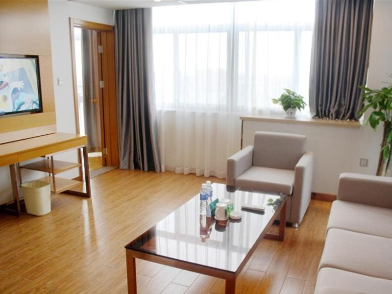 GreenTree Inn Bozhou Mengcheng County Red Star Macalline Business Hotel 14/17