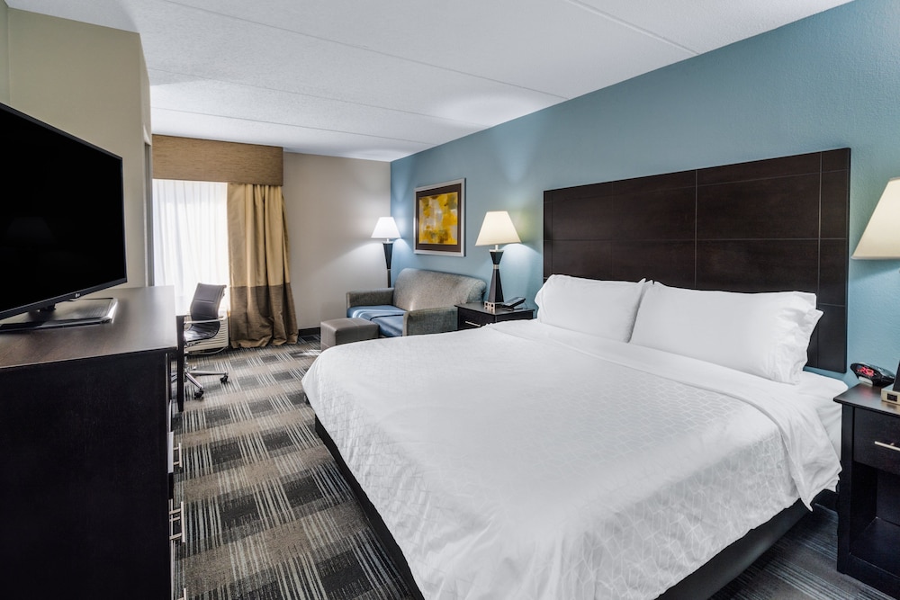 Holiday Inn Express Forsyth 15/42