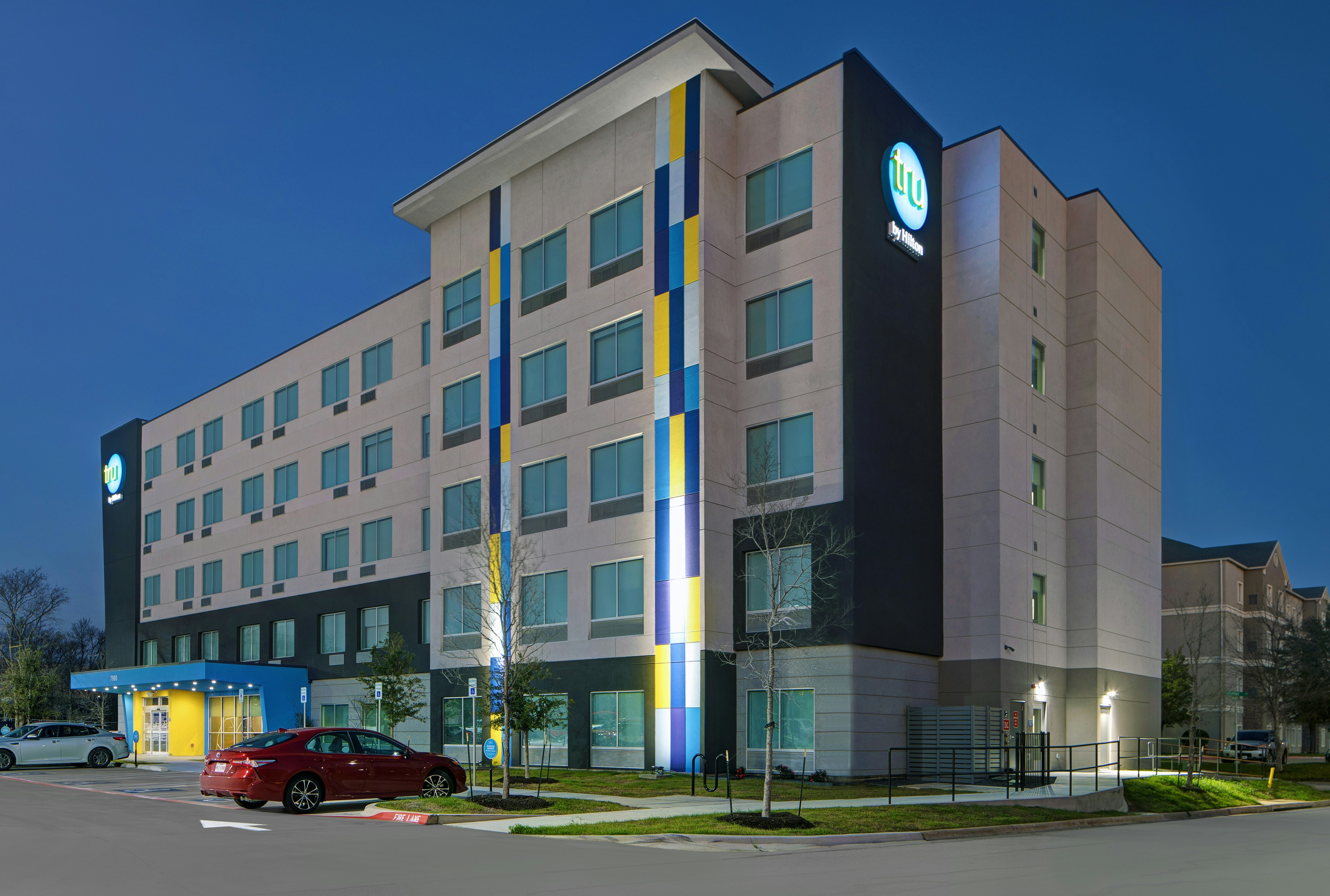 Tru by Hilton Austin Airport, TX 49/50