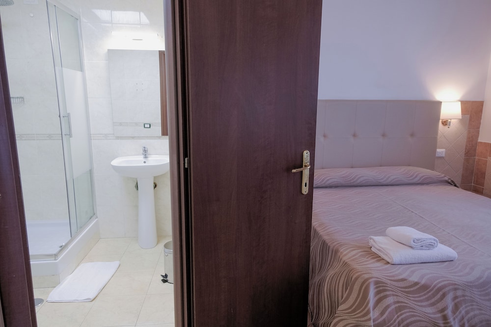 Hotel Alex Square 16/28