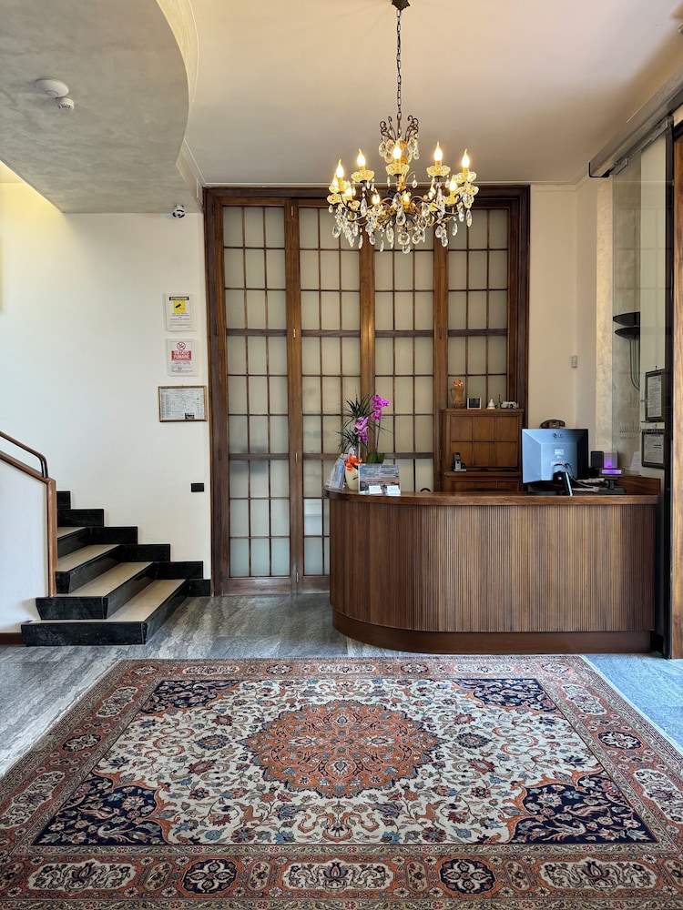 Hotel La Fontana 7/76
