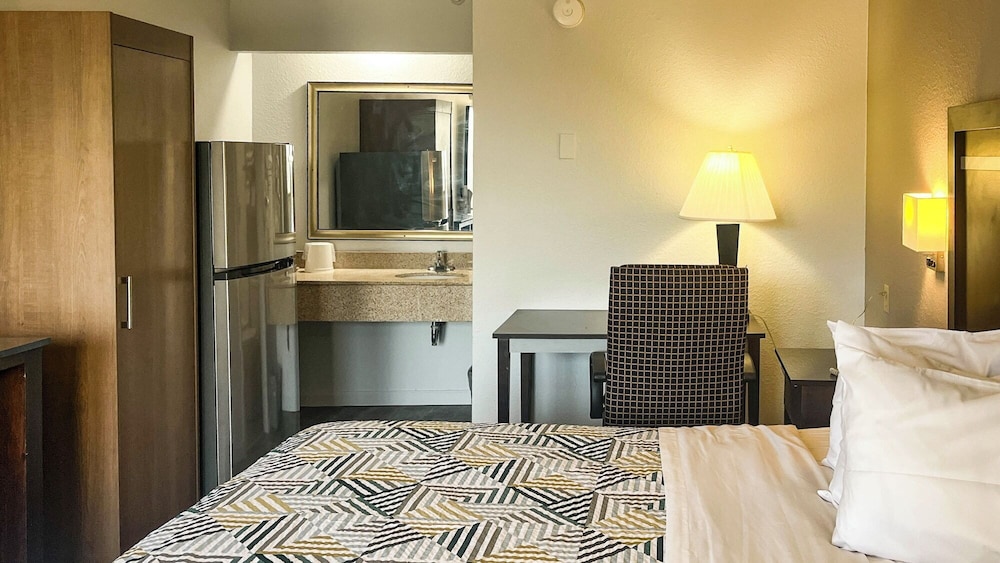 Studio6 Suites Dallas, TX - Loop 12 West 27/34