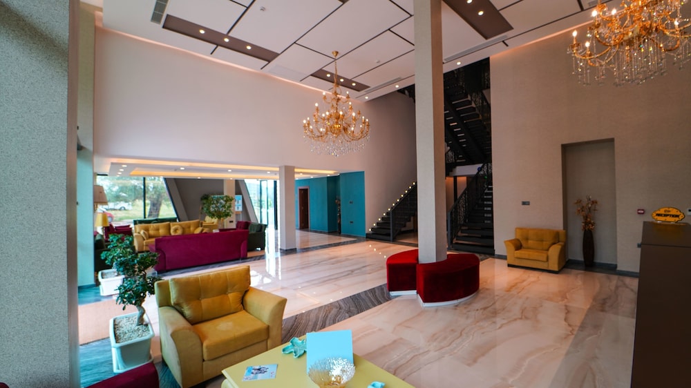 Aes Club Hotel 40/67