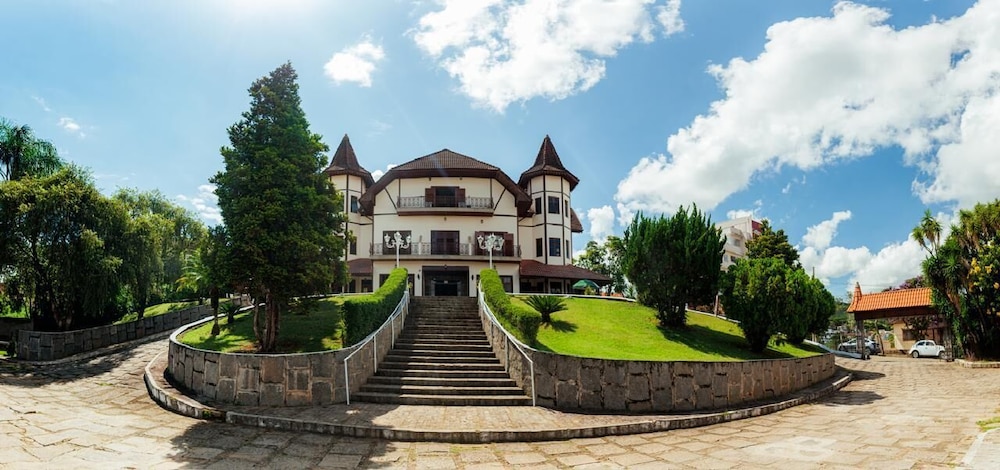 Chateau Palace Hotel 45/50