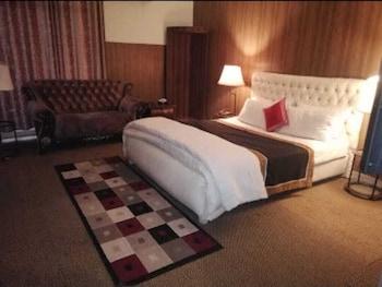 Deluxe, Double Bed