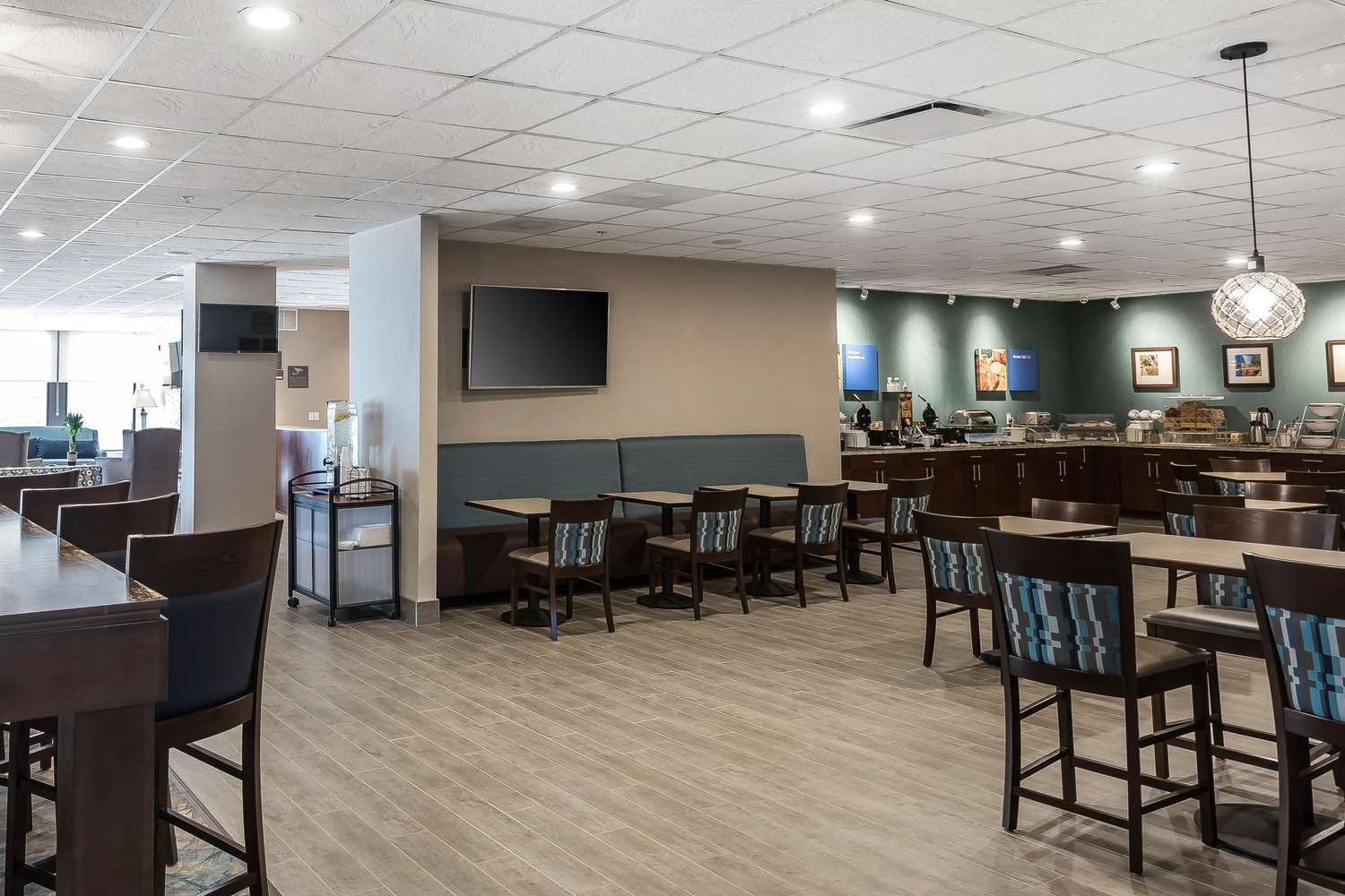 Comfort Inn Bay City-Riverfront 31/36