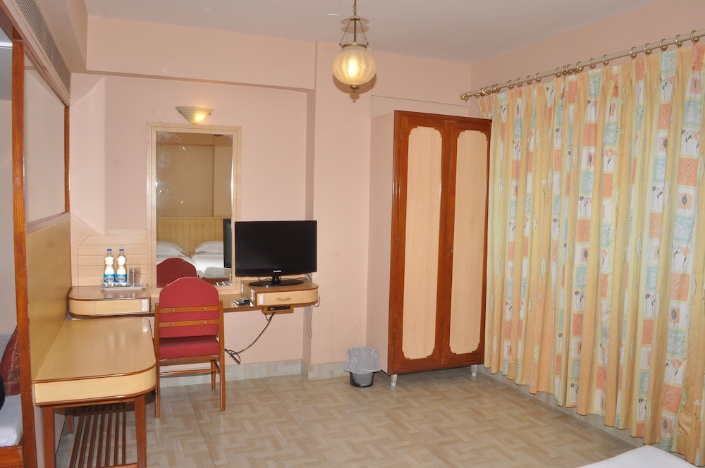 Hotel Surguru 49/60