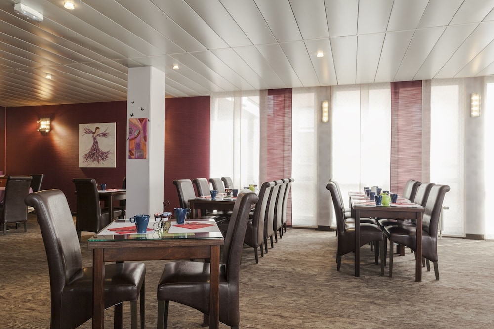 Hotel the Originals Strasbourg Nord Le Forum 43/59