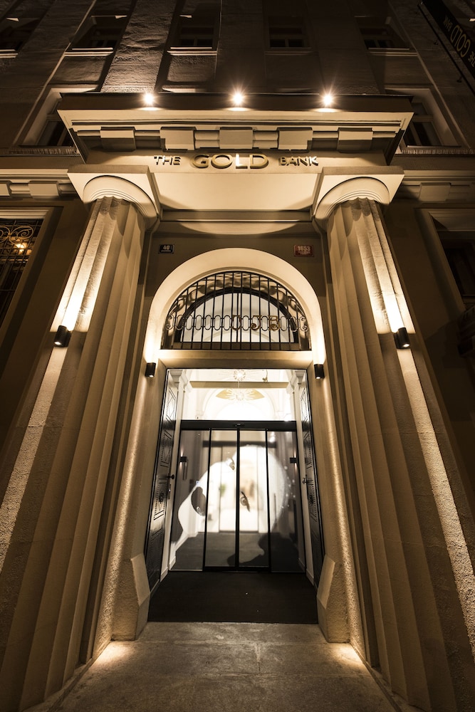 The Gold Bank 3/38