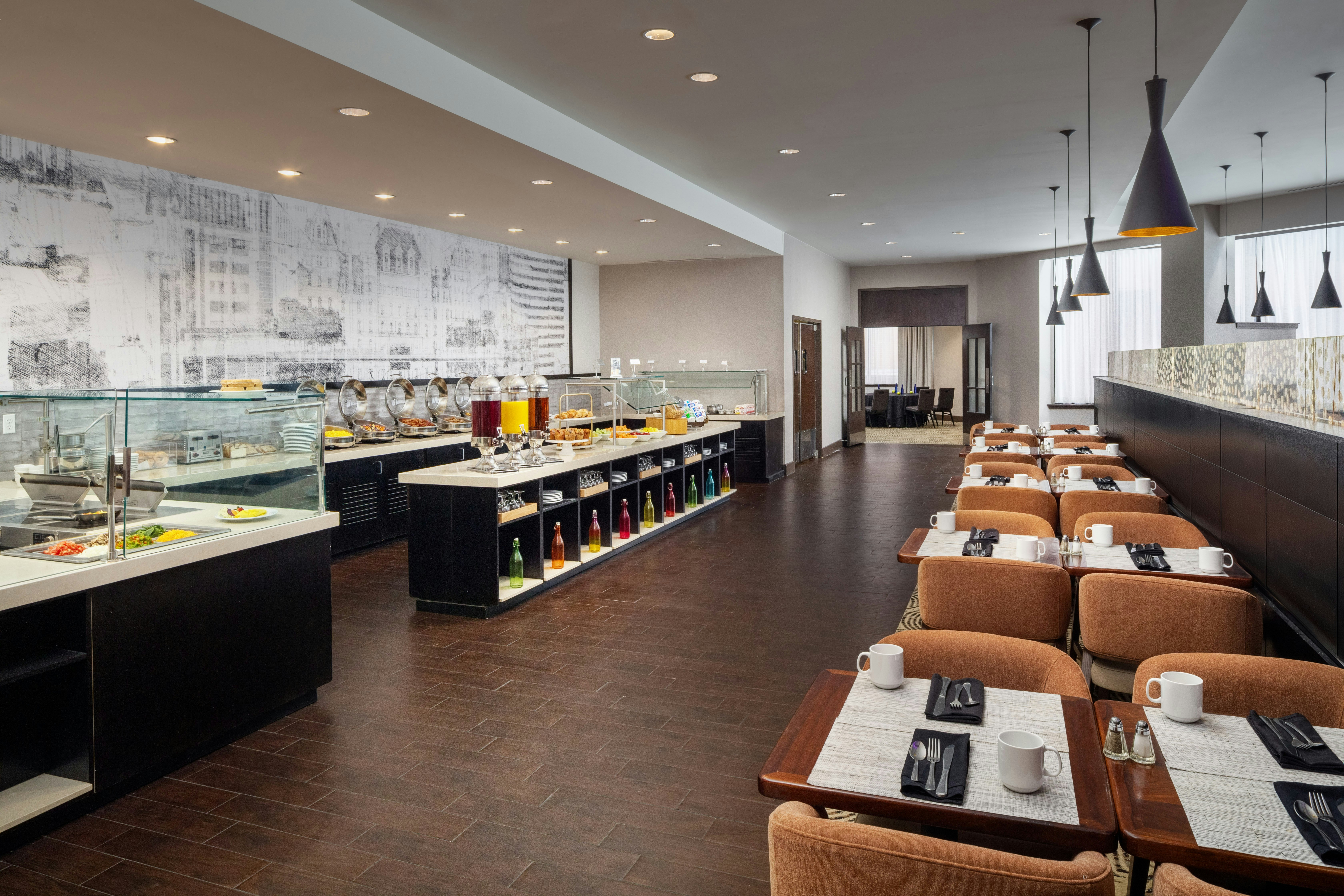 Hilton Albany 53/80