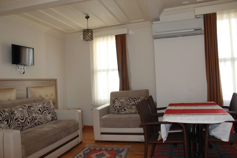 Jasmine Apartment 34/55
