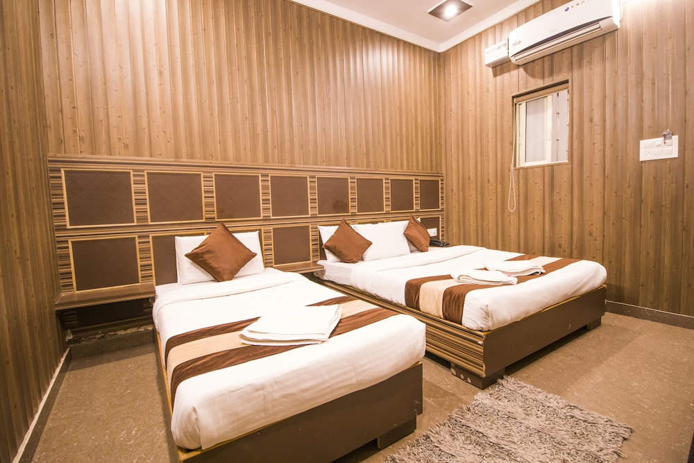 Hotel Pardesi 26/45