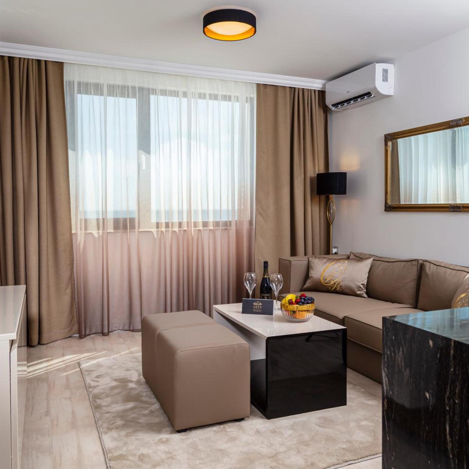 Onyx Beach Residence 31/50