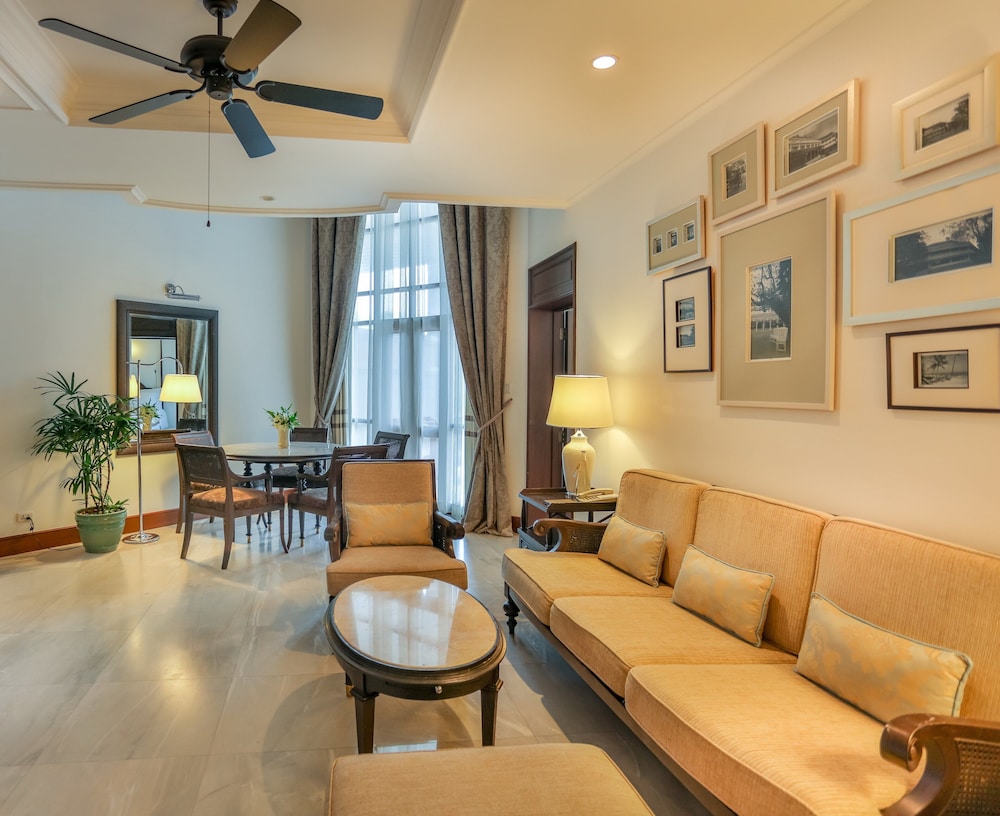Centara Grand Beach Resort Hua Hin 46/81