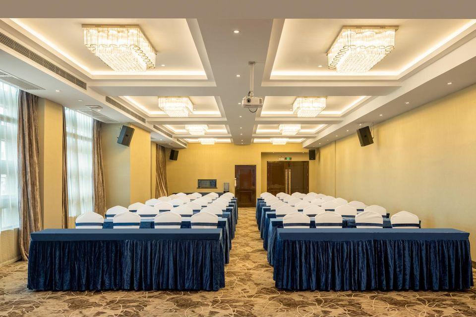 Guangxi Womei Hotel 32/36