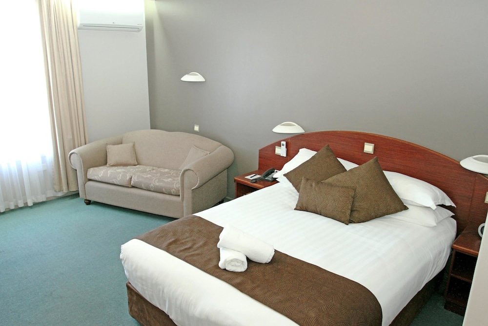 Hospitality Esperance, SureStay Collection by Best Western 35/74
