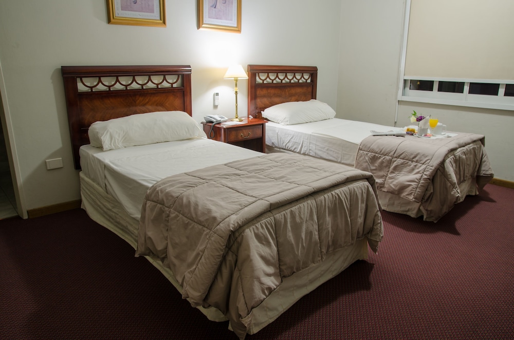 San Nicolas Plaza Hotel 18/61