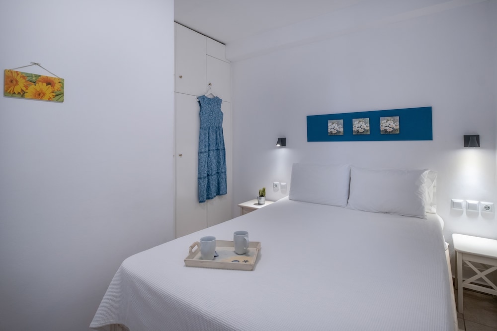 1 BEDROOM, APARTMENT, BEACH FRONT, SEA VIEW